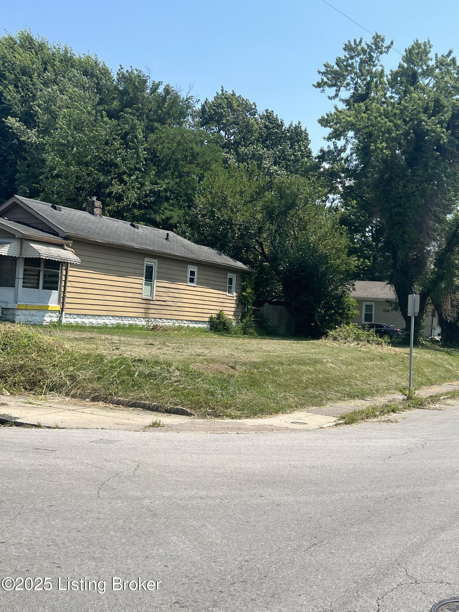 3332 Hale Ave, Louisville, Kentucky image 1