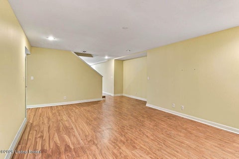 Tiny photo for 1118 Blackthorn Rd, Louisville, KY 40299 (MLS # 1728987)