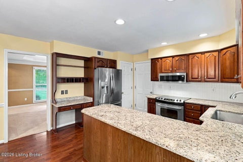 Tiny photo for 1118 Blackthorn Rd, Louisville, KY 40299 (MLS # 1728987)