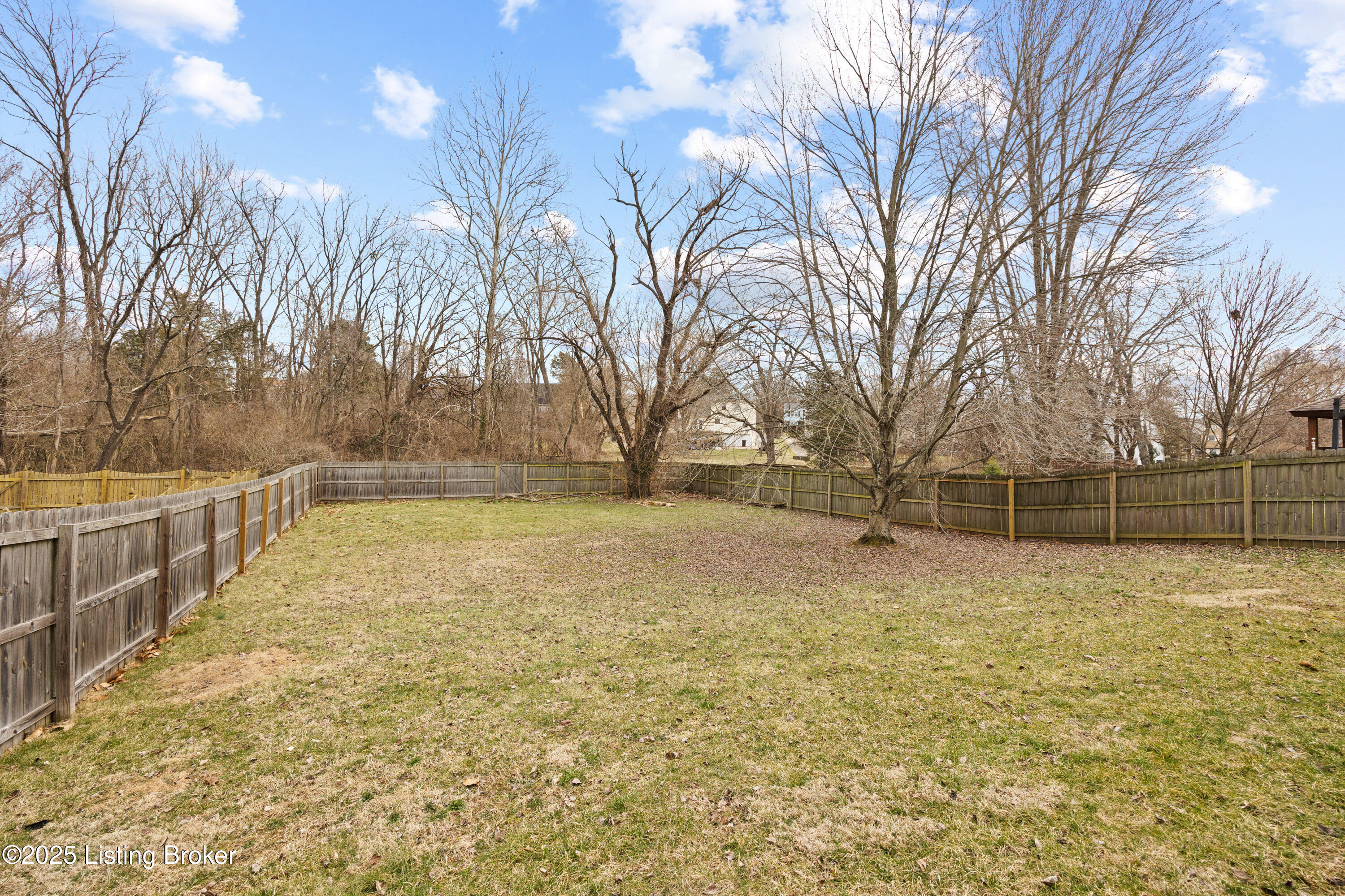 8500 Hurstbourne Woods Pl, Louisville, Kentucky image 35