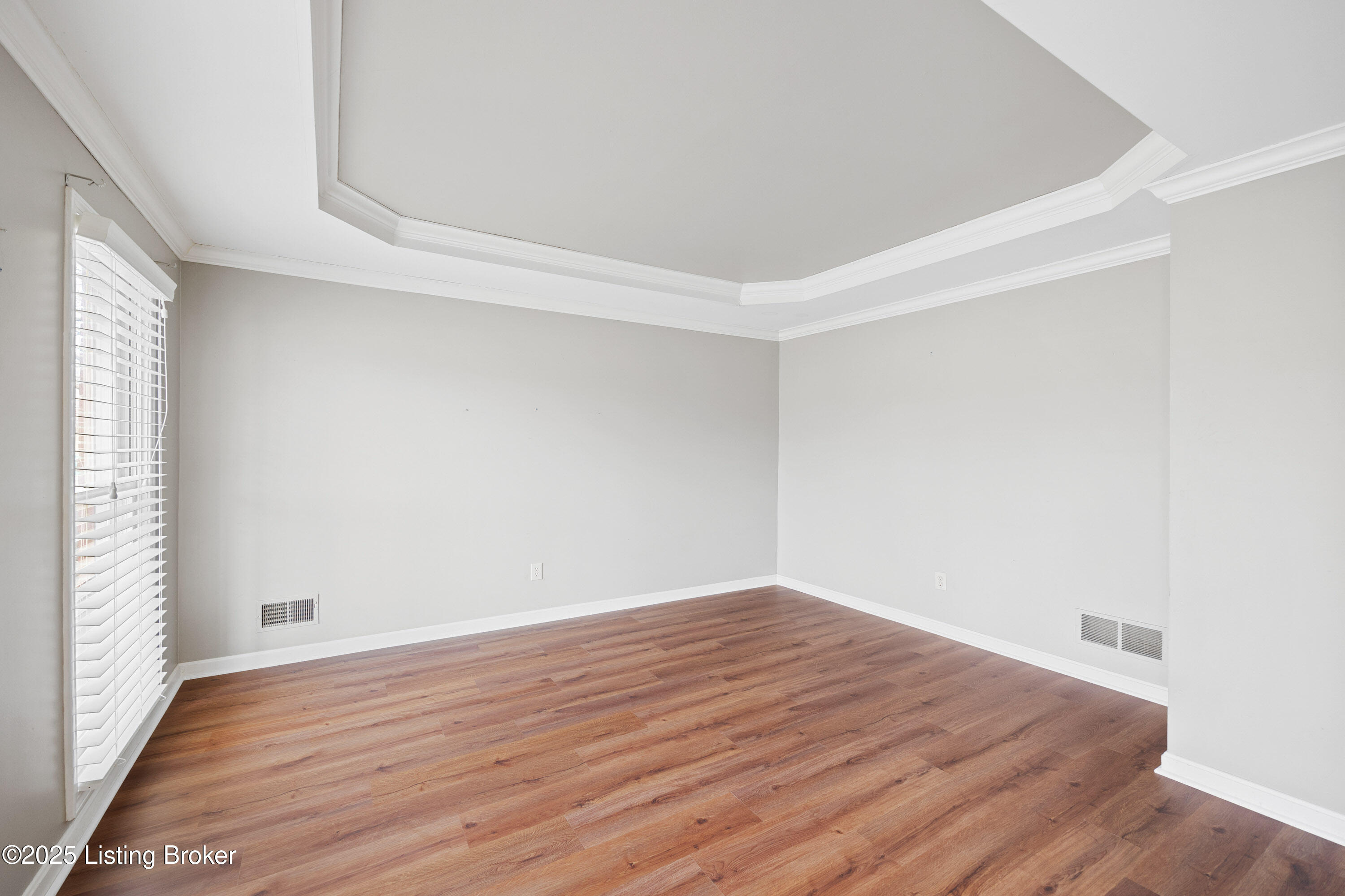 8500 Hurstbourne Woods Pl, Louisville, Kentucky image 11