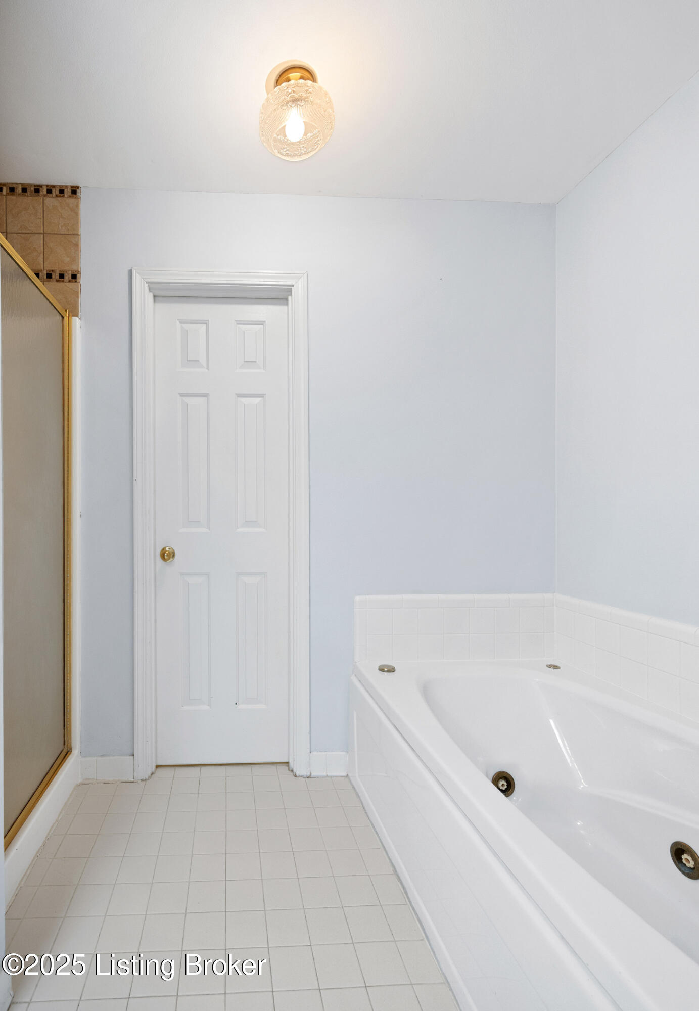 8500 Hurstbourne Woods Pl, Louisville, Kentucky image 23