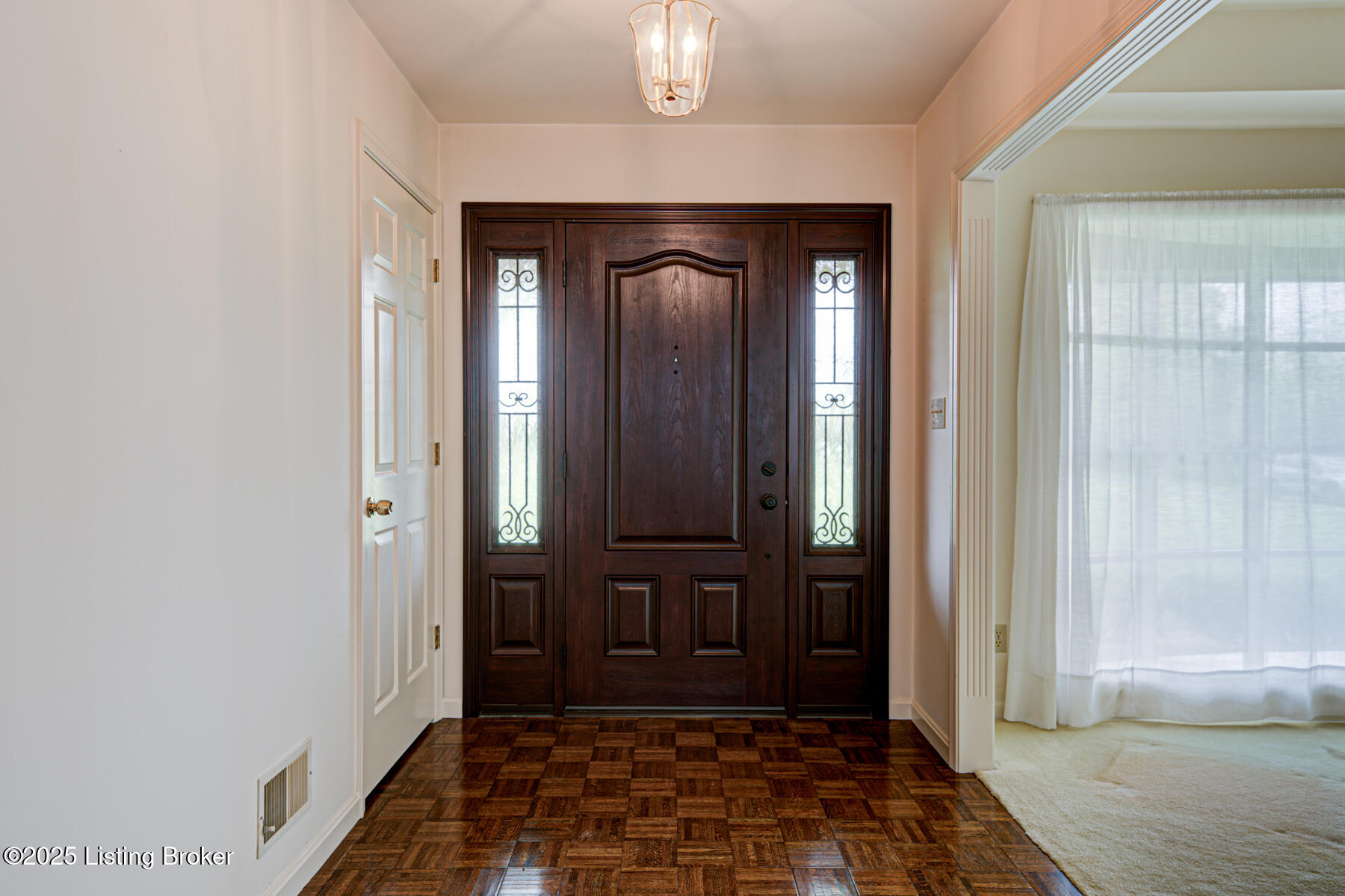 4401 Greenhaven Ln, Goshen, Pennsylvania image 4
