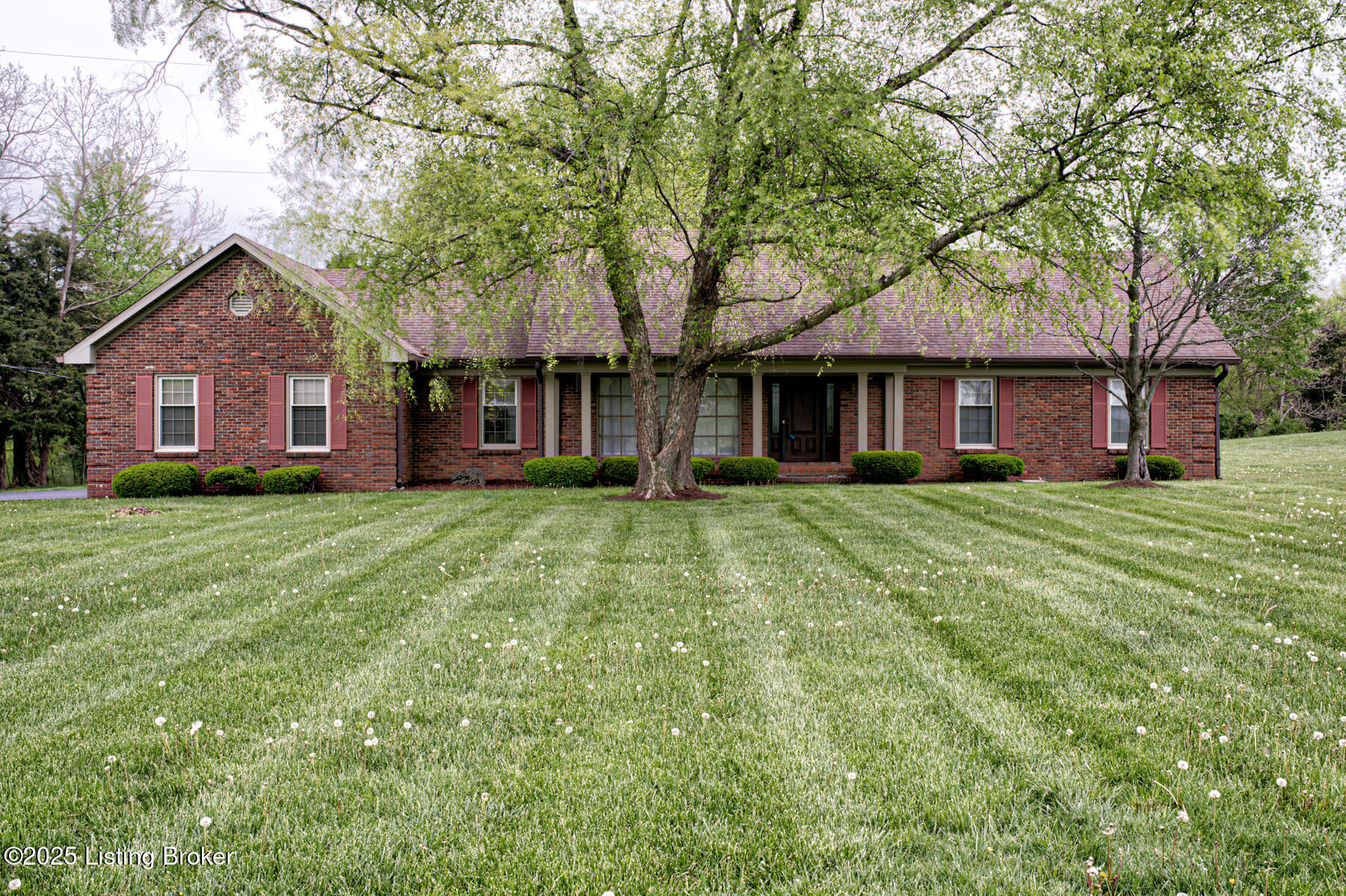 4401 Greenhaven Ln, Goshen, Pennsylvania image 1