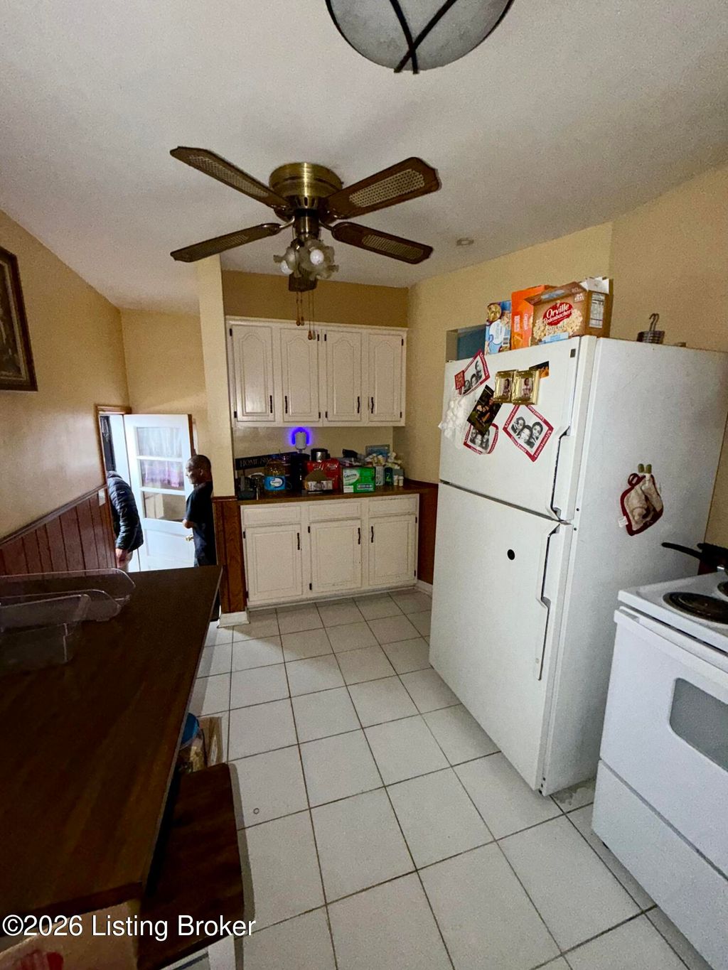 Photo of 1424 Delmar Ln, Louisville, KY 40216 (MLS # 1708934)