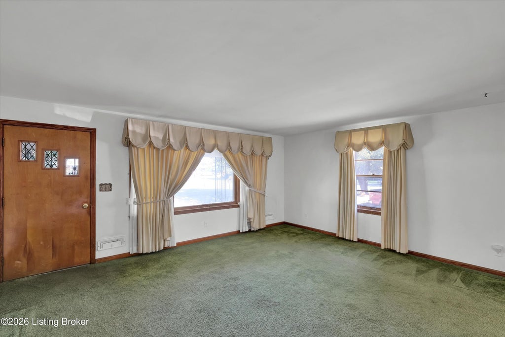 Photo of 1704 Kennedy Rd, Louisville, KY 40216 (MLS # 1732559)