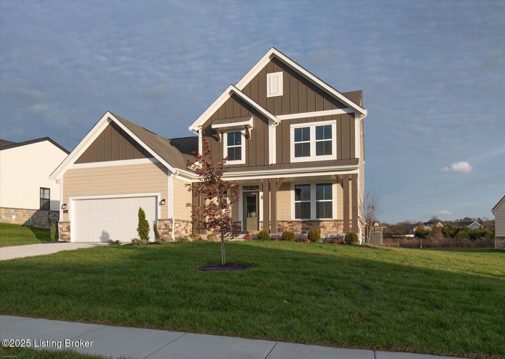 Photo of 2213 Summit View Ct, La Grange, KY 40031 (MLS # 1684797)