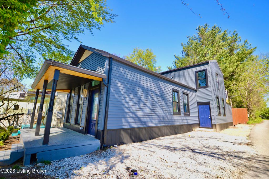 Photo of 101 N Jane St, Louisville, KY 40206 (MLS # 1714336)