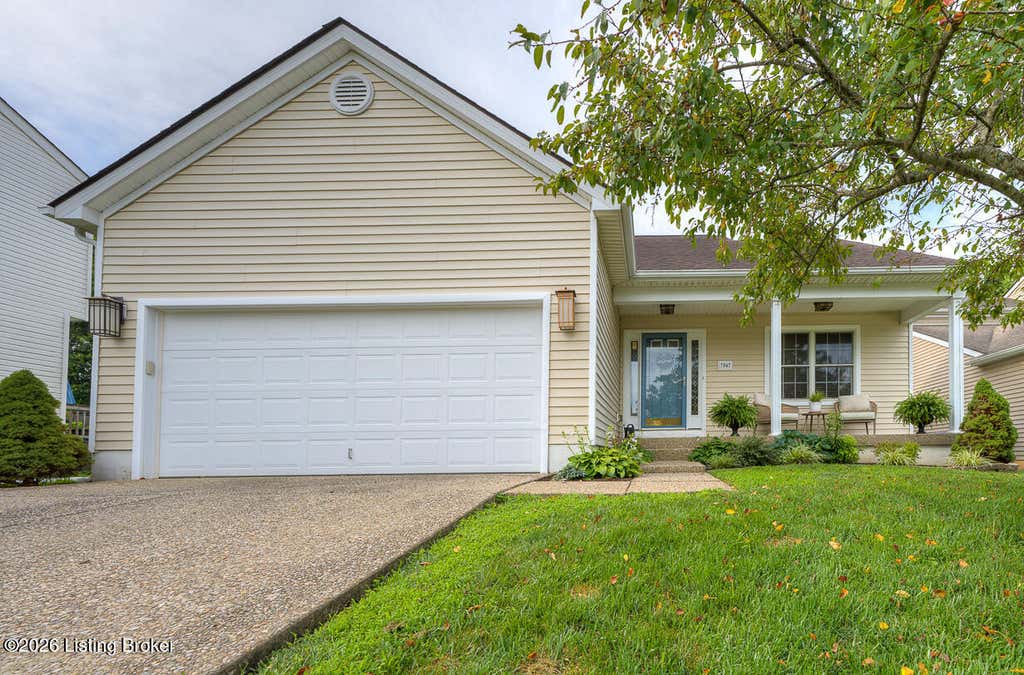 Photo of 7947 Nature Way, Louisville, KY 40218 (MLS # 1724084)
