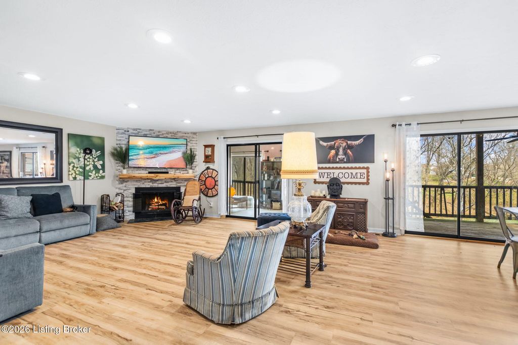 Photo of 6509 Marina Dr, Prospect, KY 40059 (MLS # 1712661)