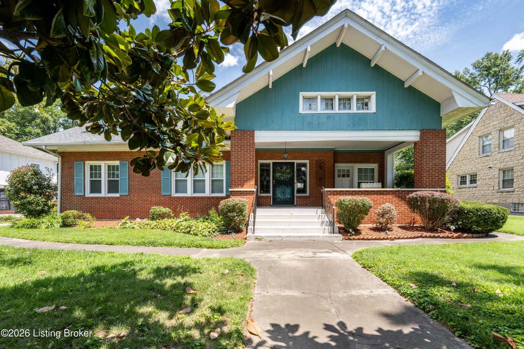 Photo of 3227 Robin Rd, Louisville, KY 40213 (MLS # 1724258)