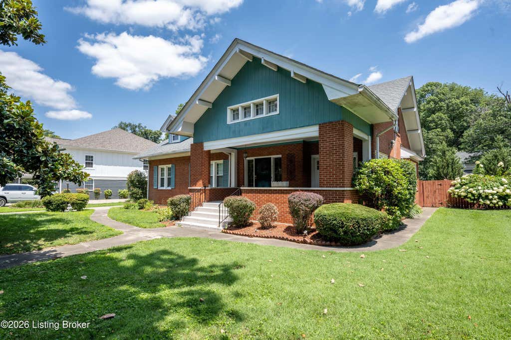 Photo of 3227 Robin Rd, Louisville, KY 40213 (MLS # 1724258)