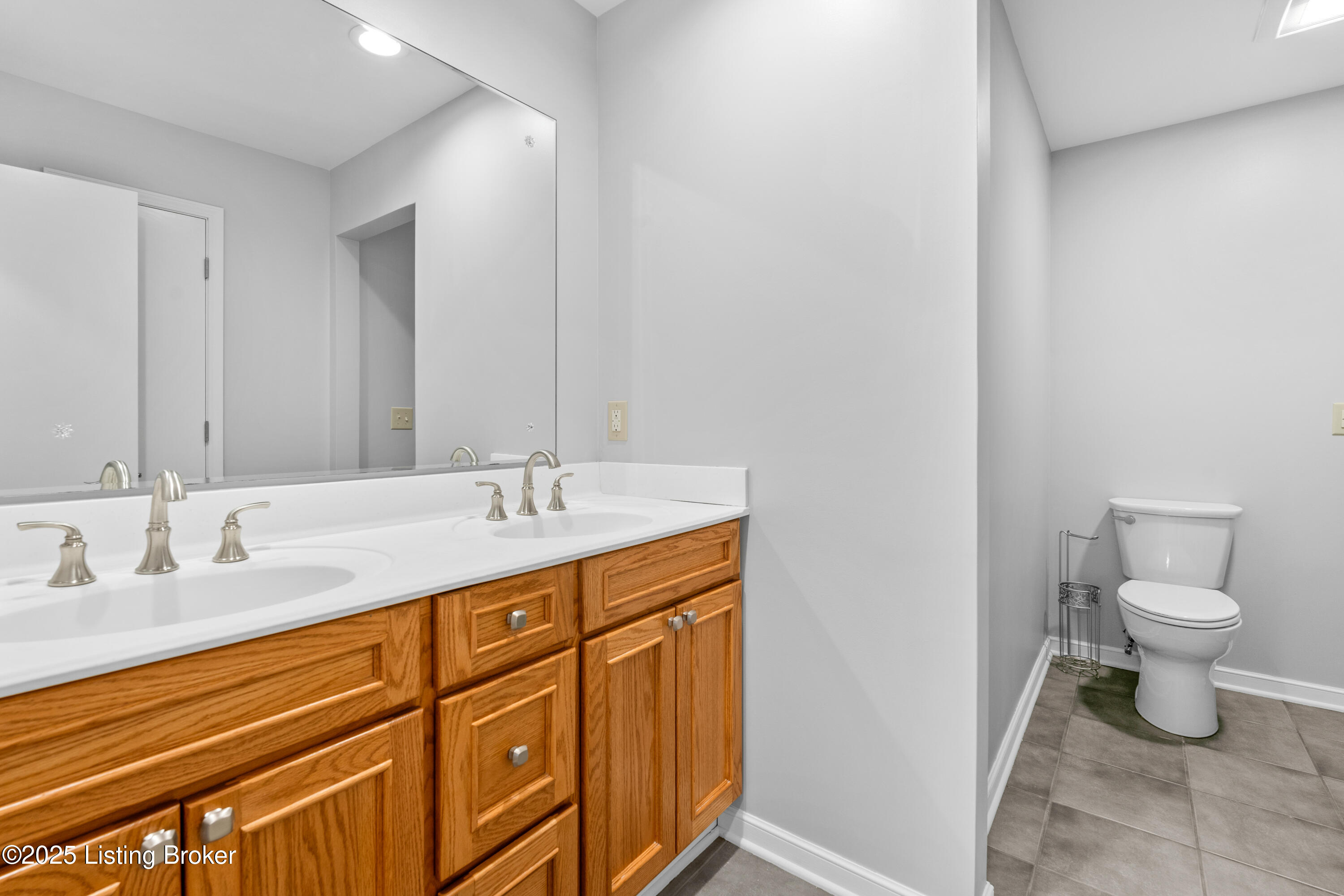 1521 Sylvan Way, Louisville, Kentucky image 19