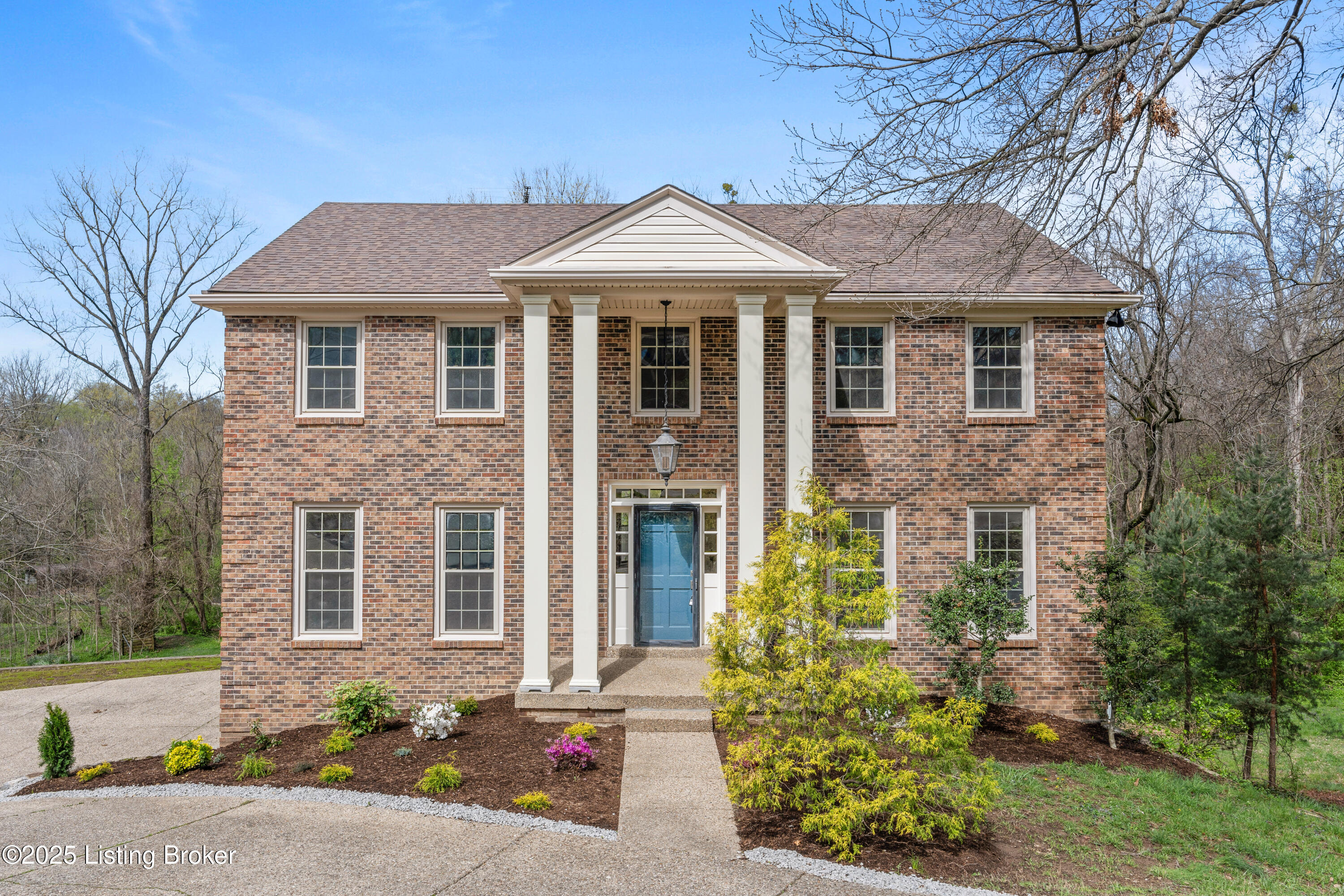 1521 Sylvan Way, Louisville, Kentucky image 1