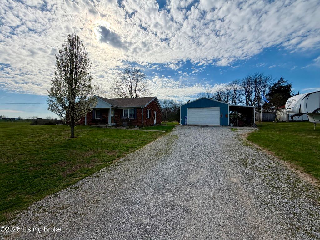 Photo of 895 McLain Rd, Springfield, KY 40069 (MLS # 1711926)