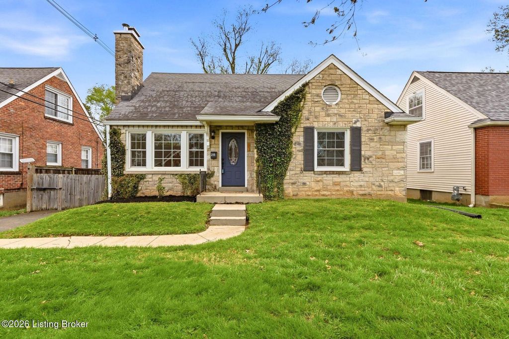 Photo of 215 Monohan Dr, Louisville, KY 40207 (MLS # 1713590)