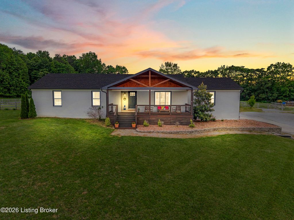Photo of 6885 Cedar Grove Rd, Shepherdsville, KY 40165 (MLS # 1716313)