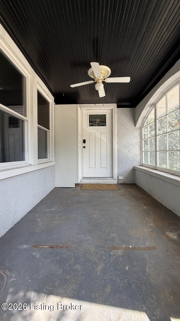 2213 Grinstead Dr