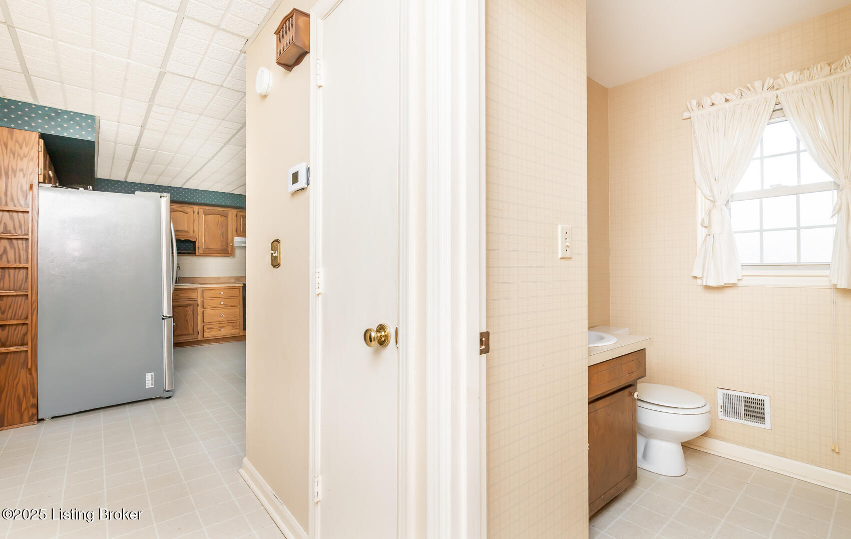 7212 Peppermill Ct, Louisville, Kentucky image 21