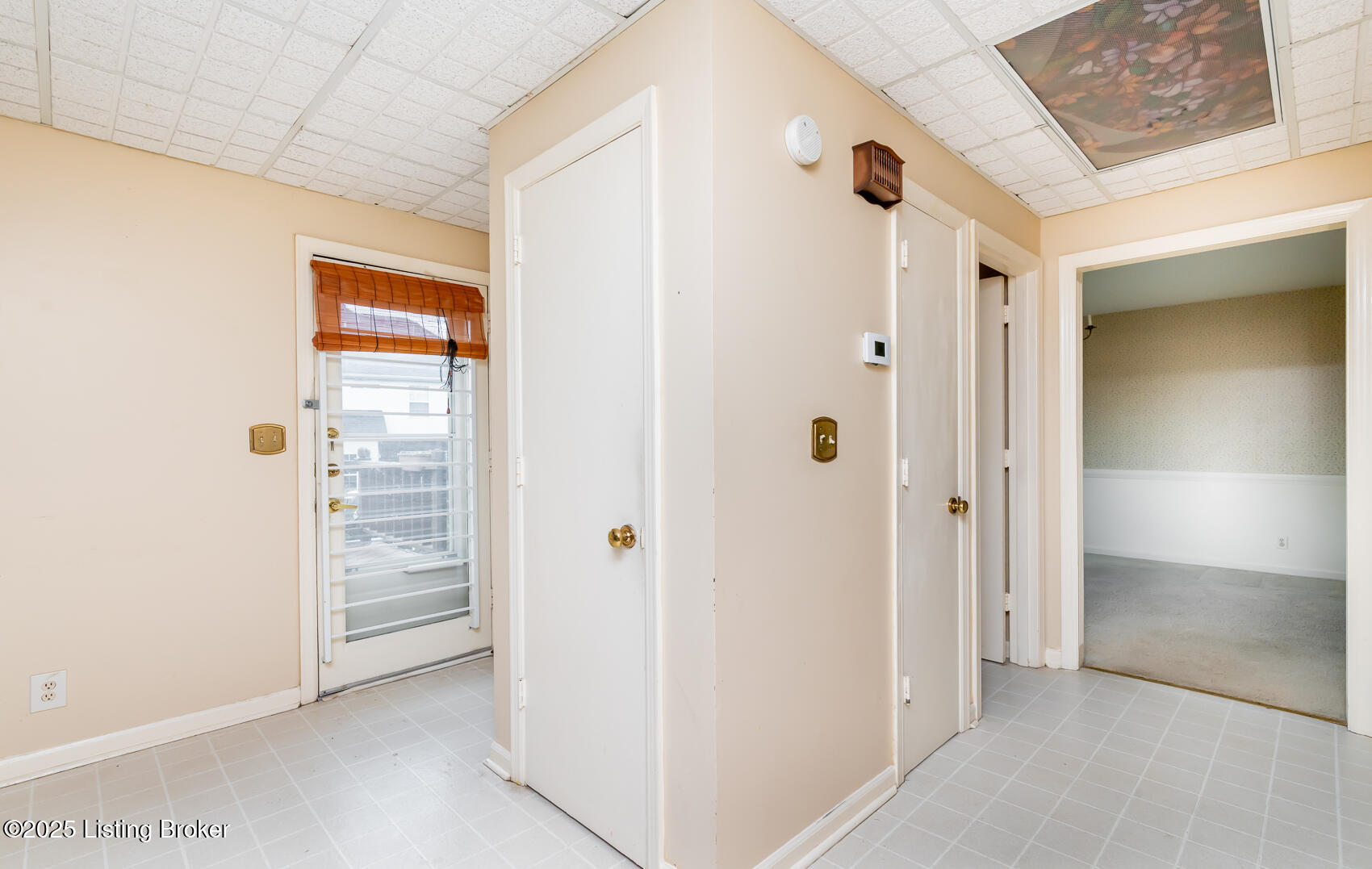 7212 Peppermill Ct, Louisville, Kentucky image 30