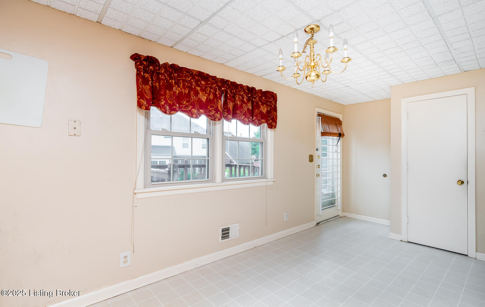 7212 Peppermill Ct, Louisville, Kentucky image 29