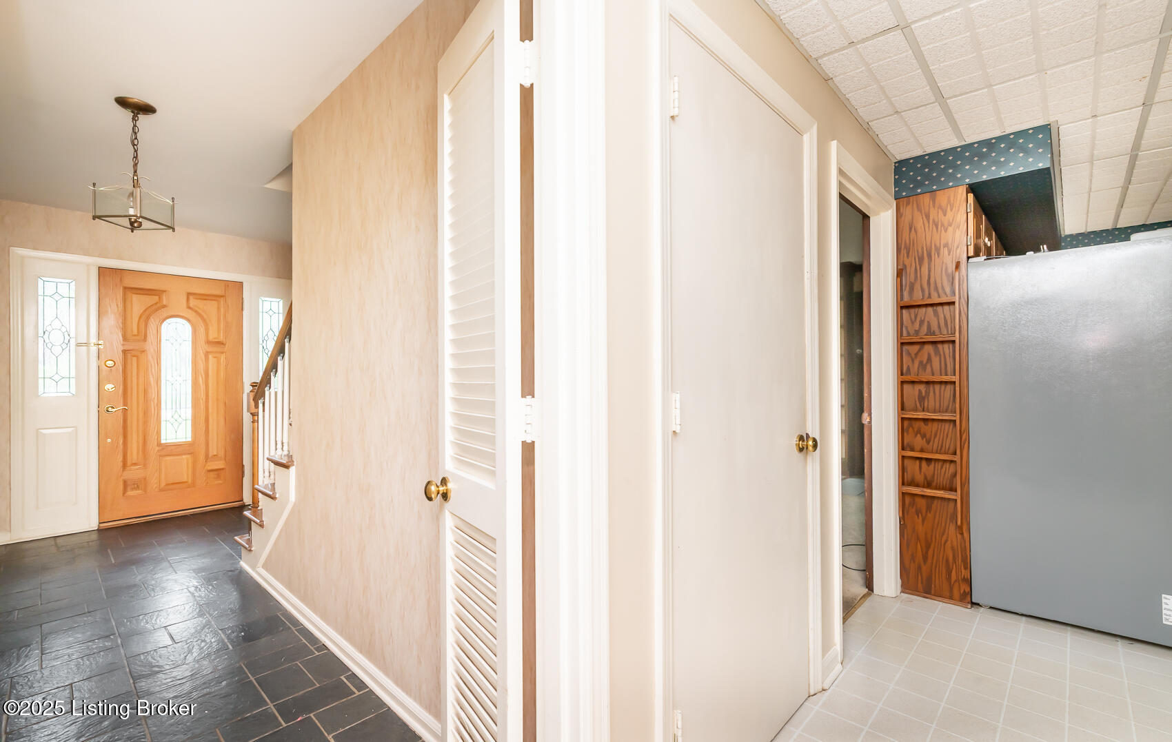 7212 Peppermill Ct, Louisville, Kentucky image 24