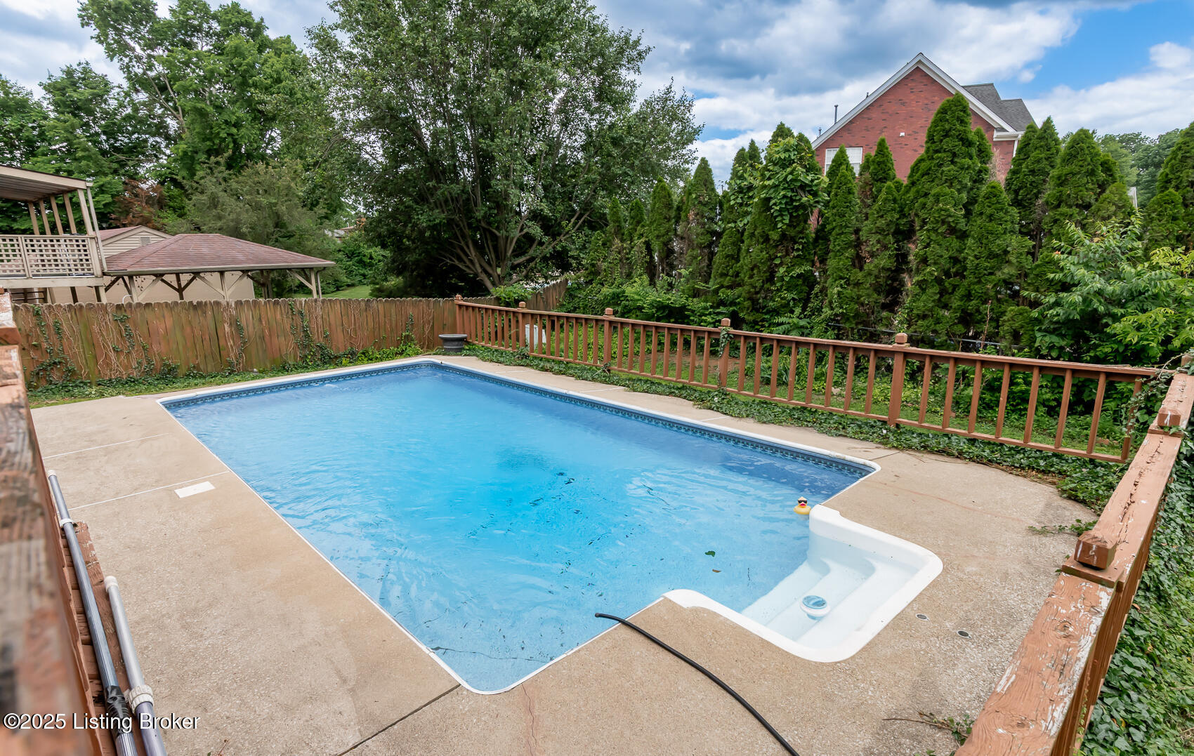 7212 Peppermill Ct, Louisville, Kentucky image 7
