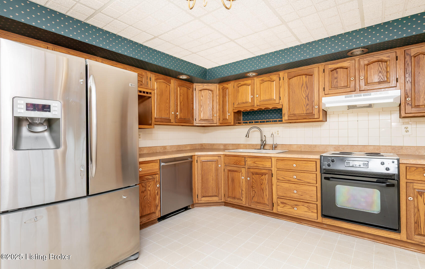 7212 Peppermill Ct, Louisville, Kentucky image 27