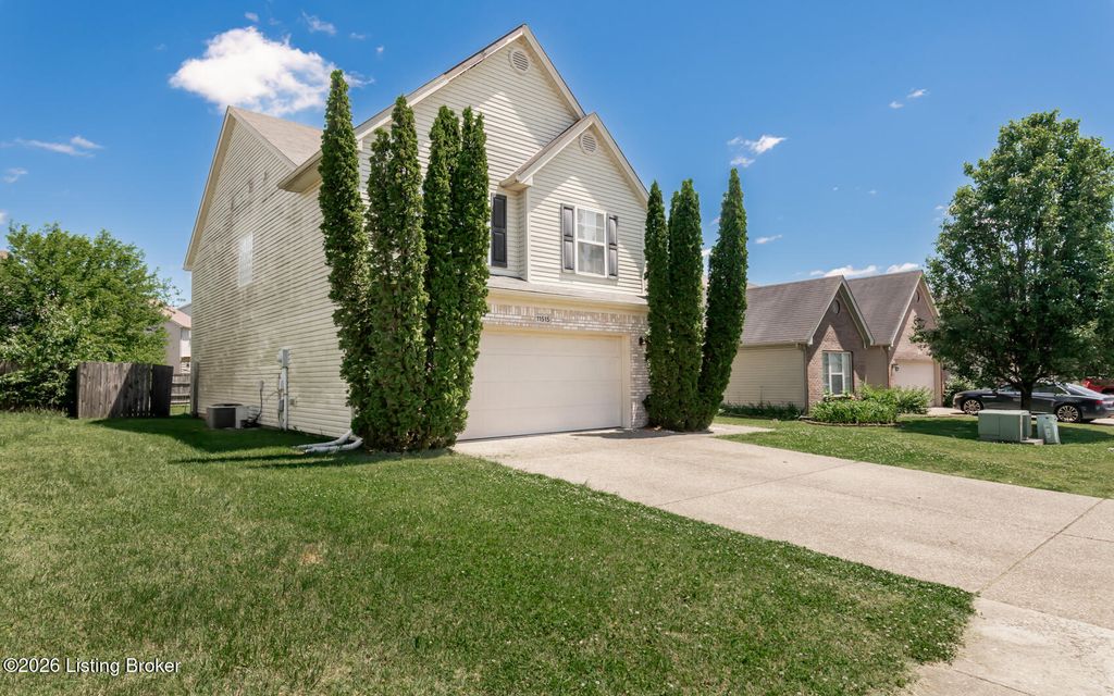 Photo of 11515 Top Walnut Loop, Louisville, KY 40229 (MLS # 1717892)