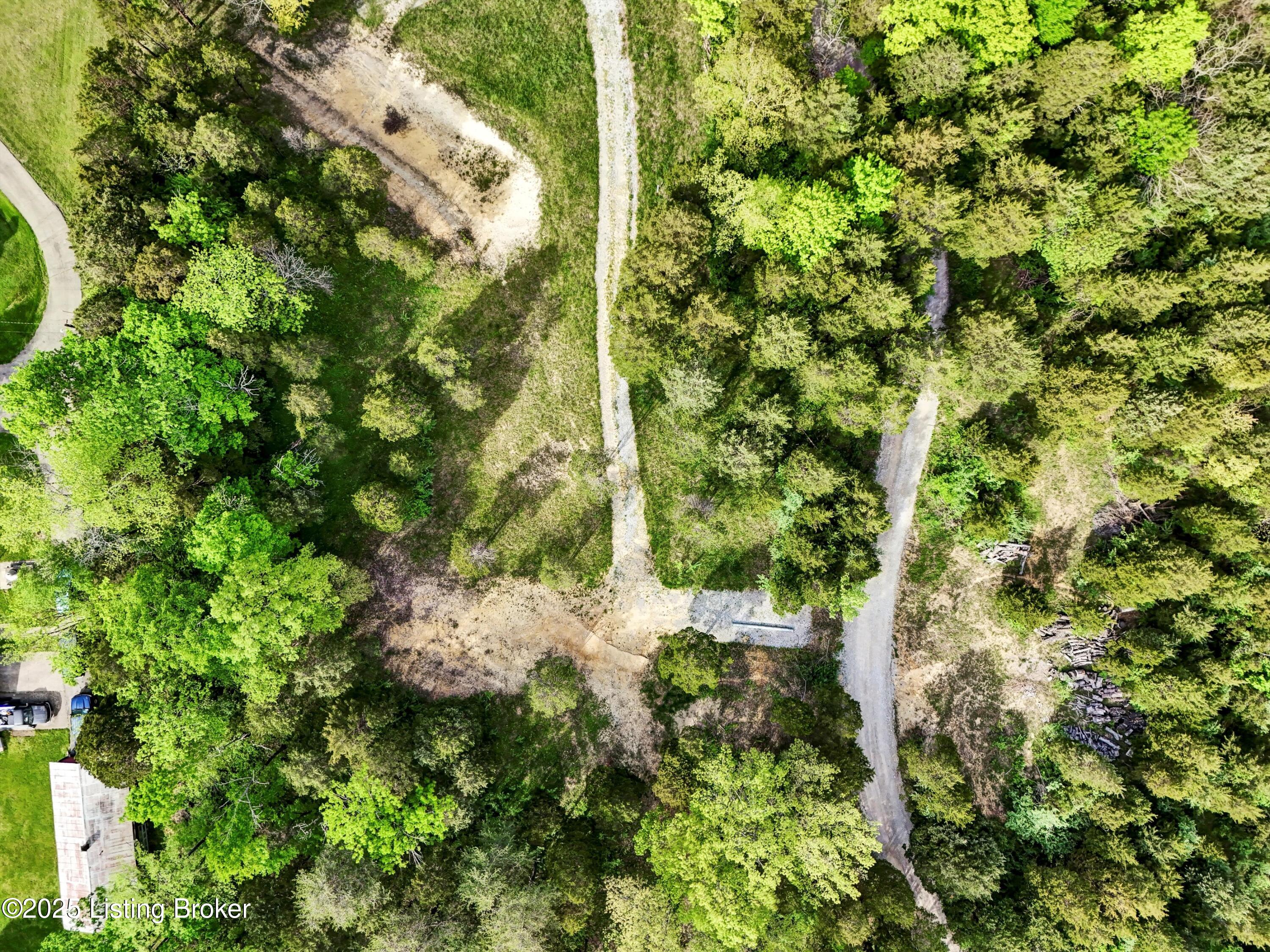 5601 Chenoweth Run Rd, Louisville, Kentucky image 6