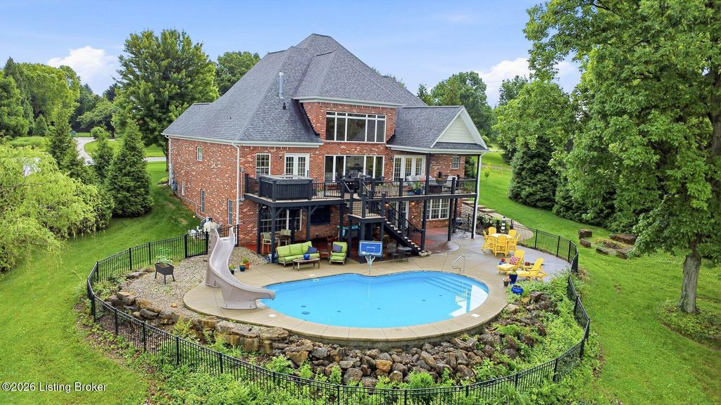 Photo of 6802 Northwind Way, Crestwood, KY 40014 (MLS # 1718135)