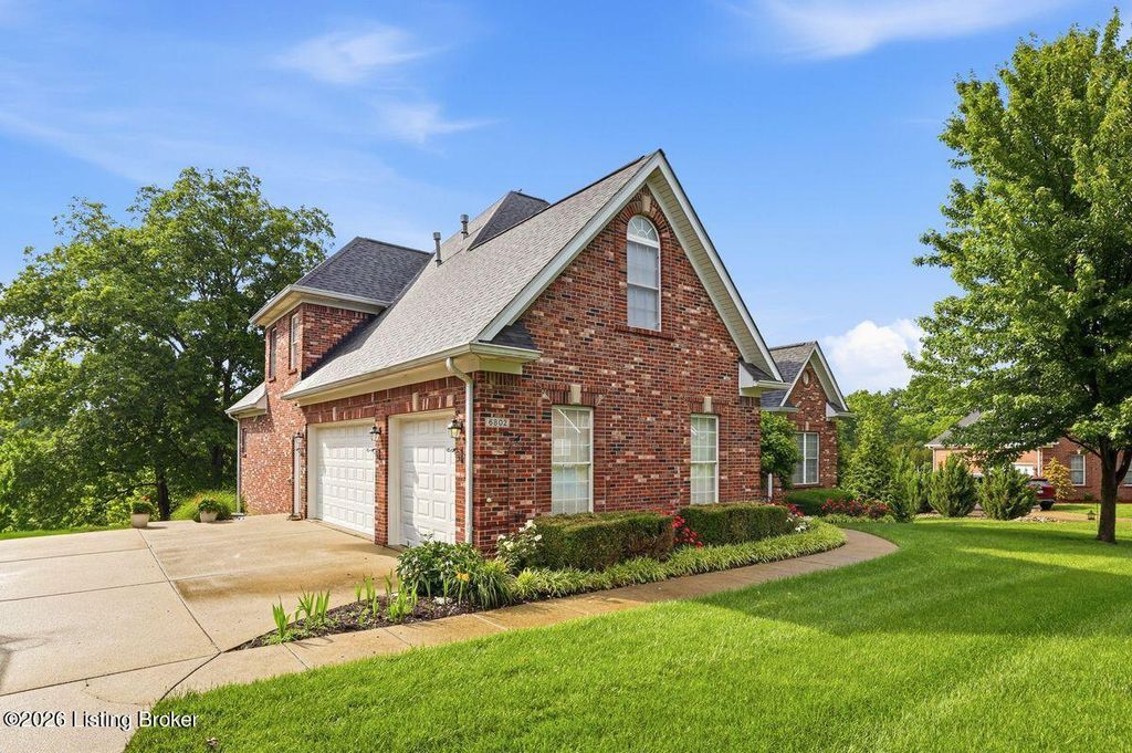Photo of 6802 Northwind Way, Crestwood, KY 40014 (MLS # 1718135)
