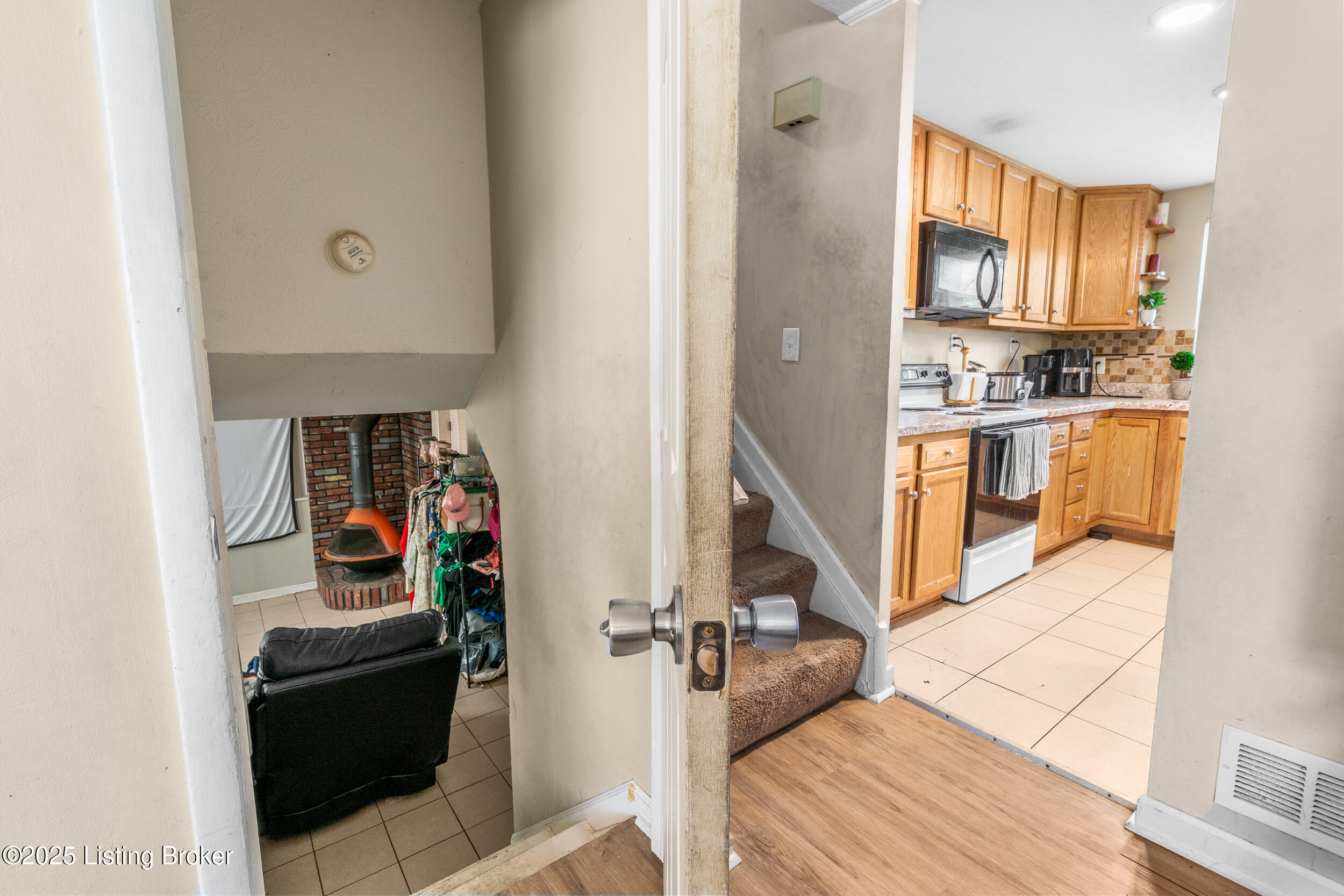 8808 Running Fox Cir, Louisville, Pennsylvania image 24