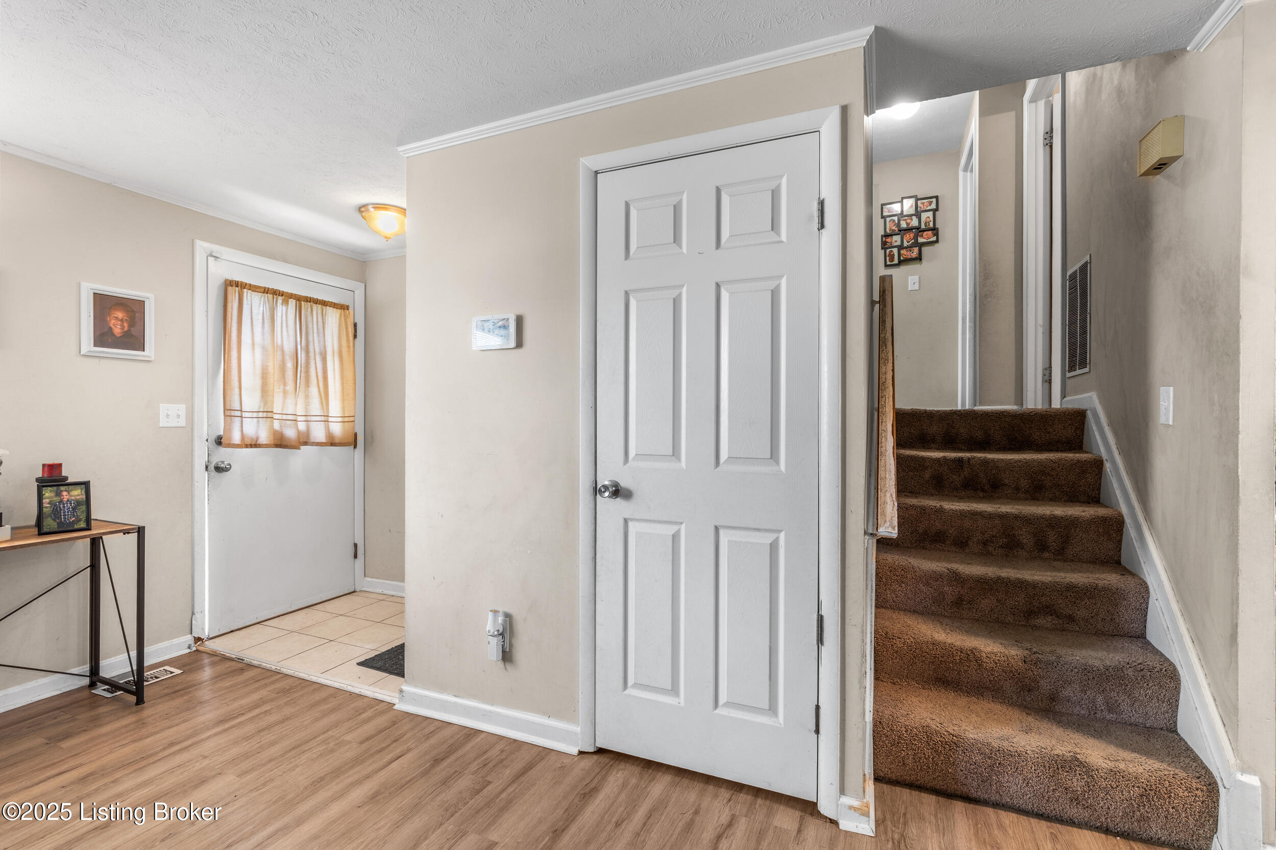 8808 Running Fox Cir, Louisville, Pennsylvania image 9