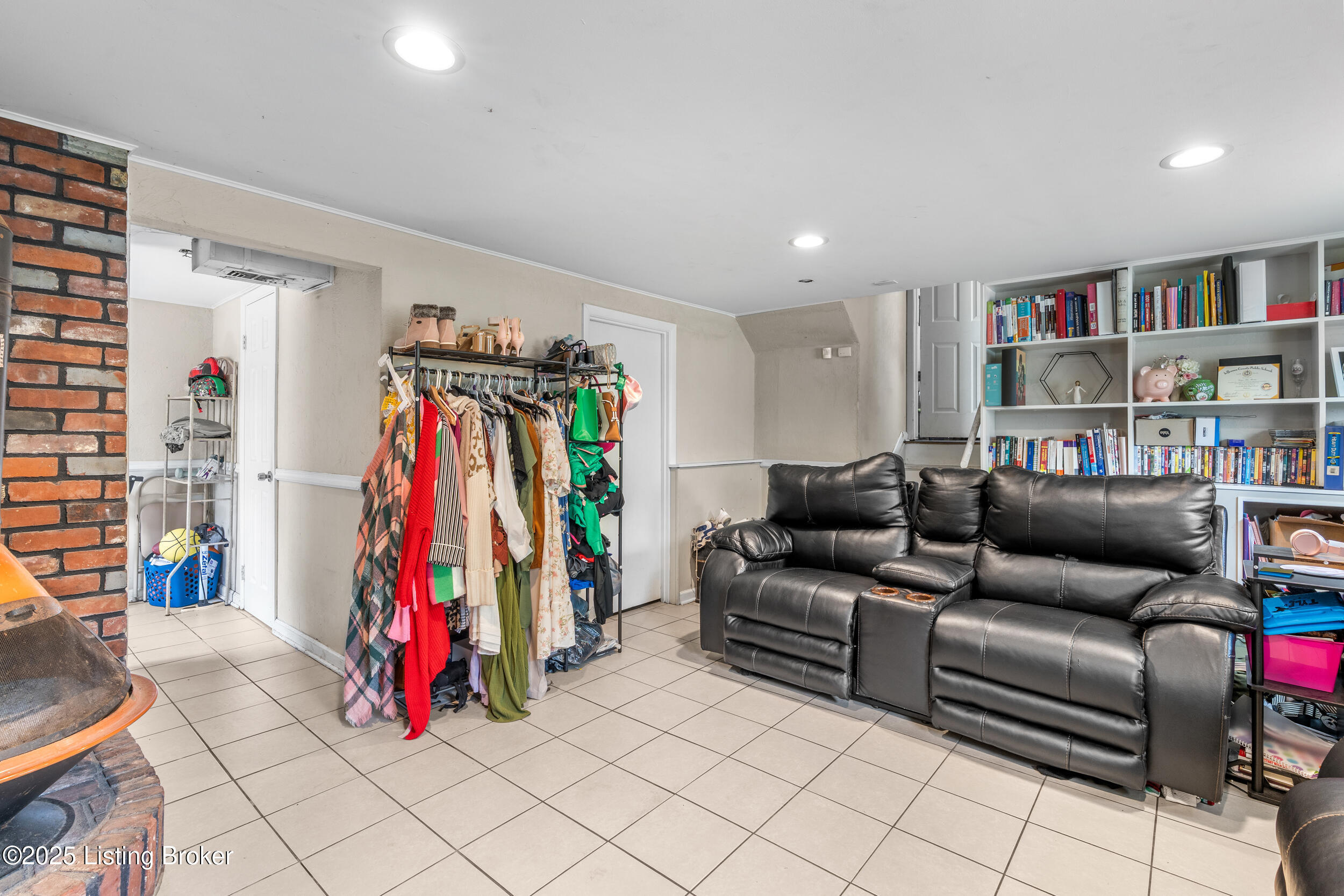 8808 Running Fox Cir, Louisville, Pennsylvania image 26