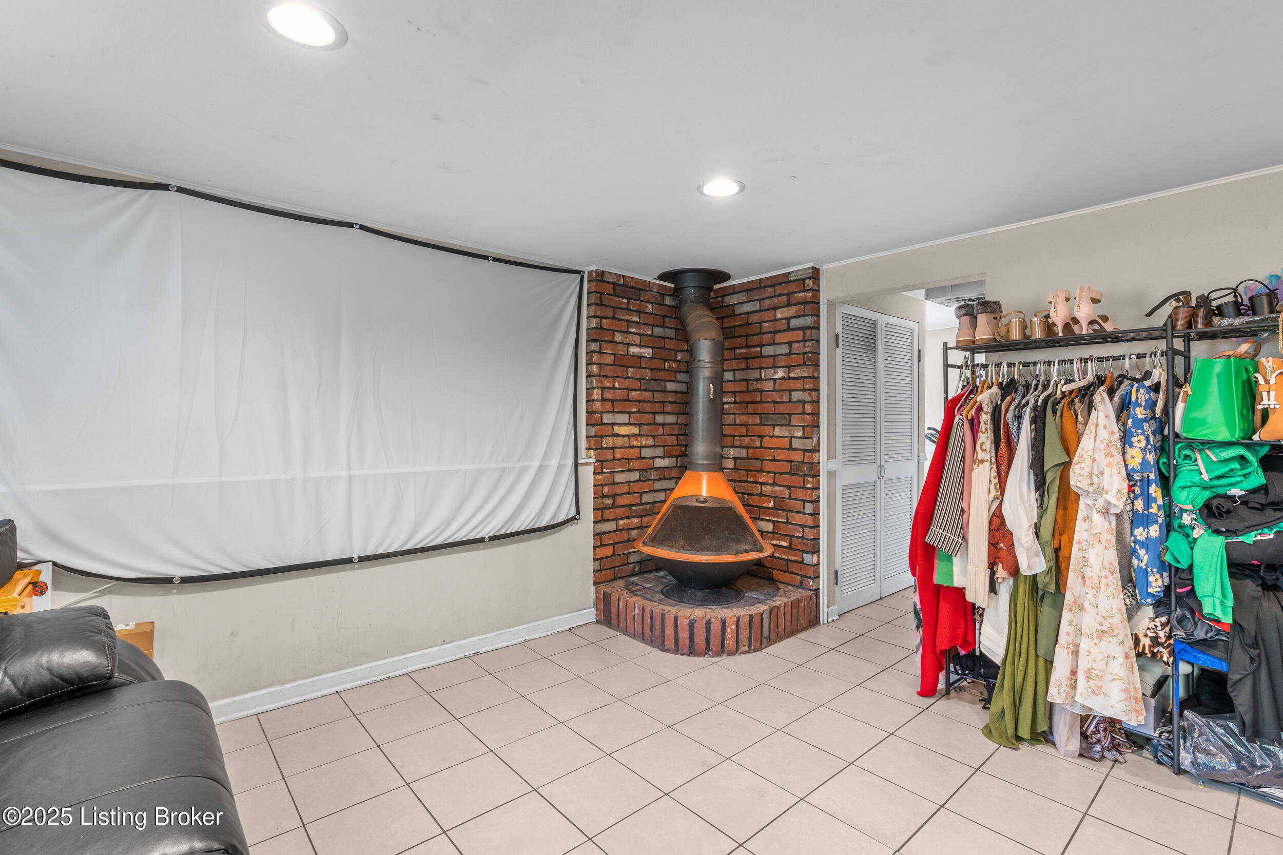 8808 Running Fox Cir, Louisville, Pennsylvania image 27