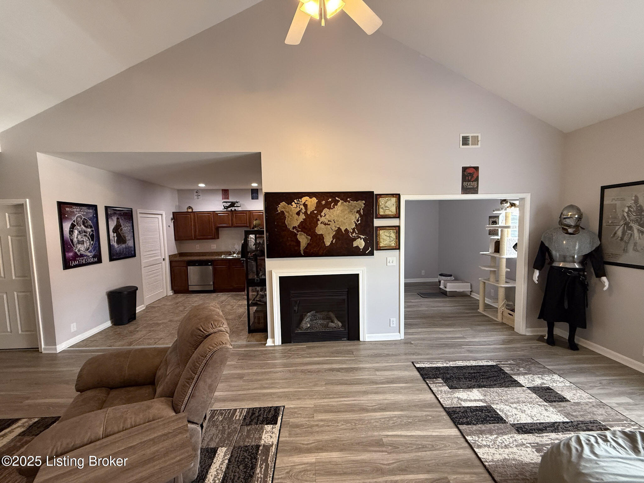 1313 Washington St #8, Shelbyville, Pennsylvania image 3