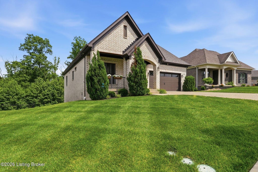 Photo of 2405 Irish Bend Ct, Fisherville, KY 40023 (MLS # 1717743)