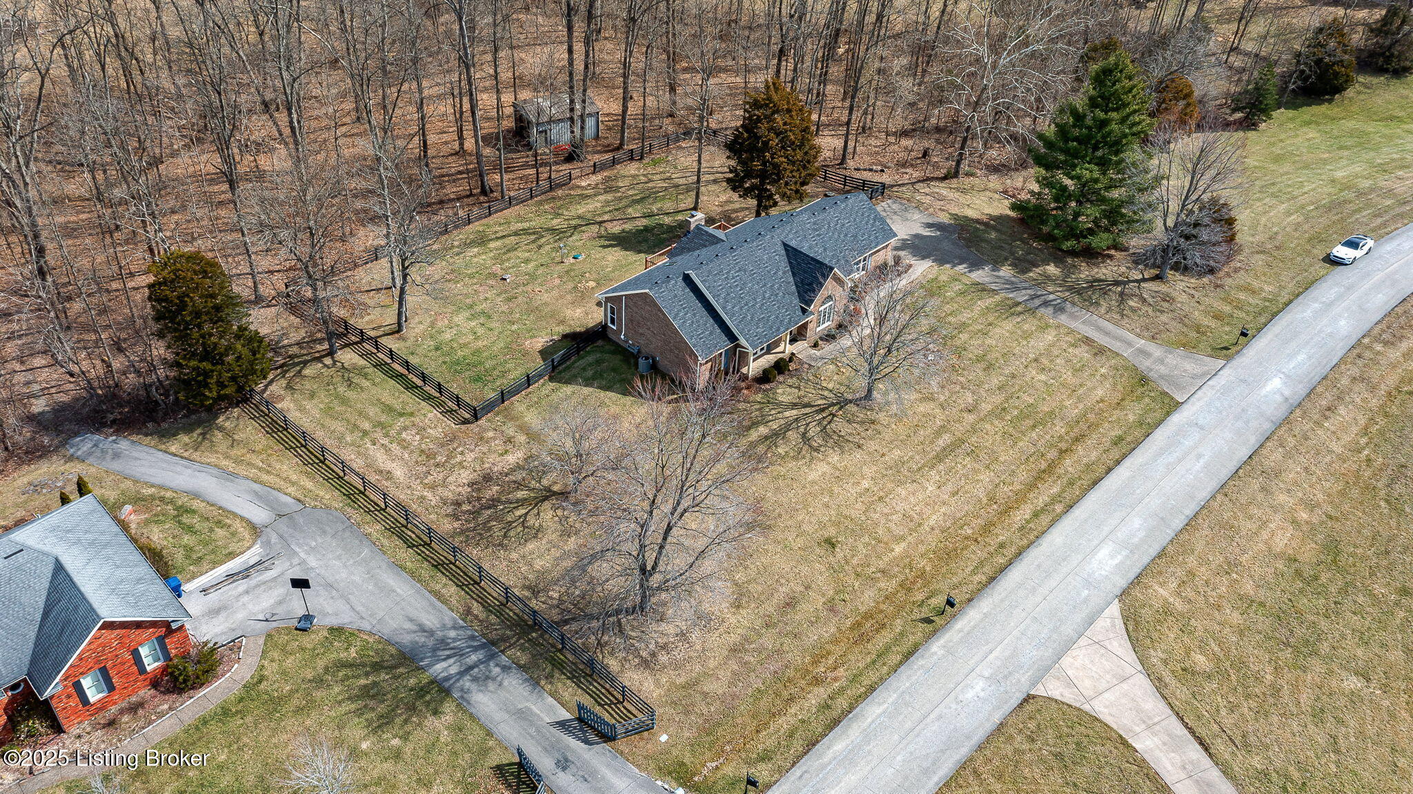 4640 Grand Dell Dr, Crestwood, Kentucky image 42