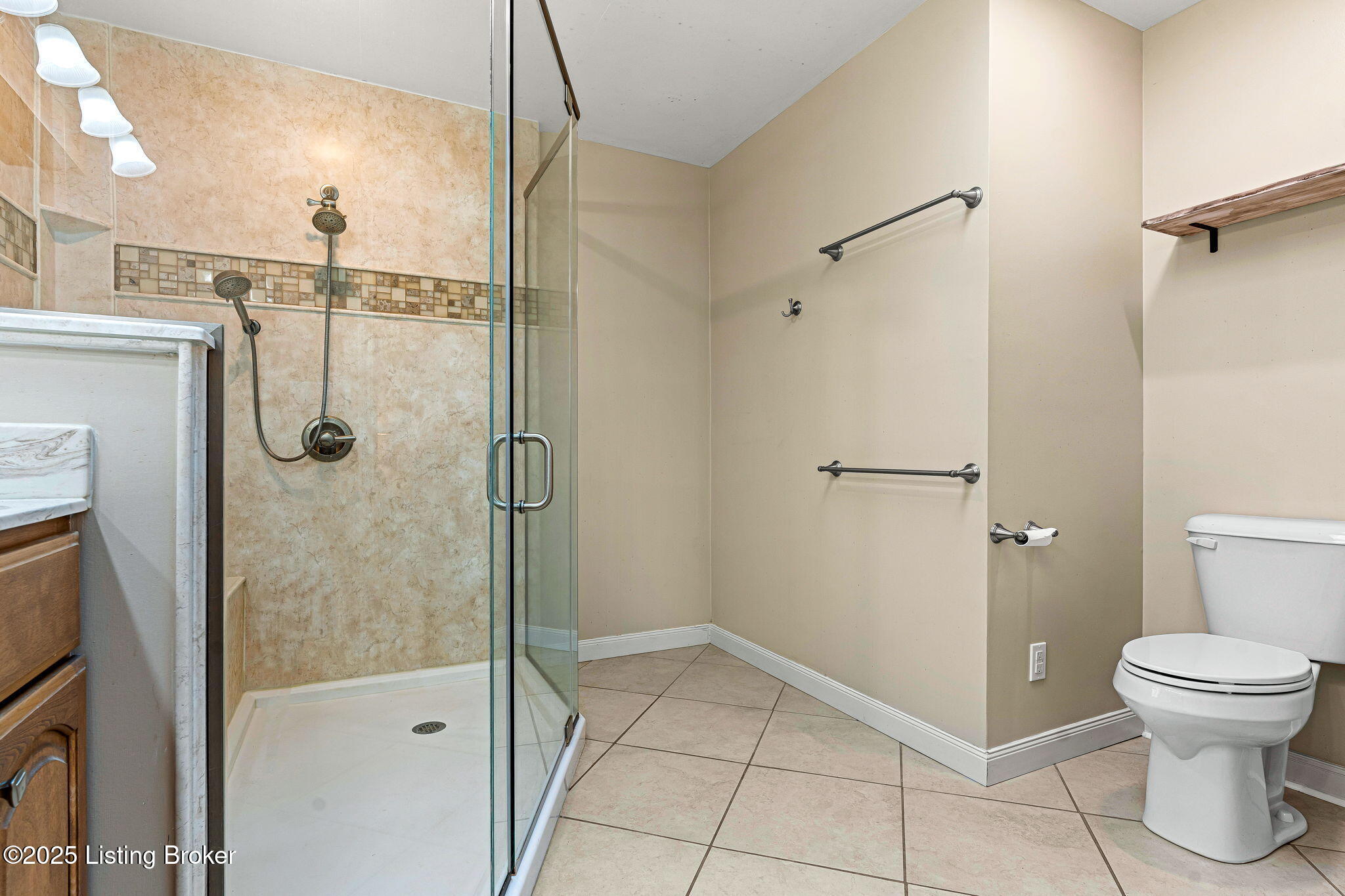 4640 Grand Dell Dr, Crestwood, Kentucky image 21