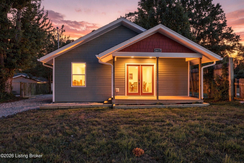 Photo of 6617 Sylvania Rd, Louisville, KY 40258 (MLS # 1730235)