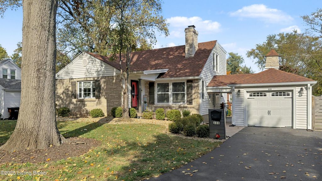 Photo of 333 S Hubbards Ln, Louisville, KY 40207 (MLS # 1706332)