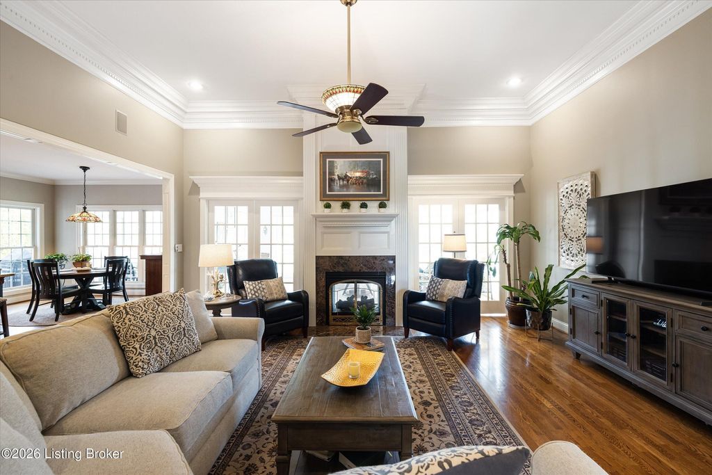 Photo of 12705 Glengate Pl, Louisville, KY 40299 (MLS # 1715404)