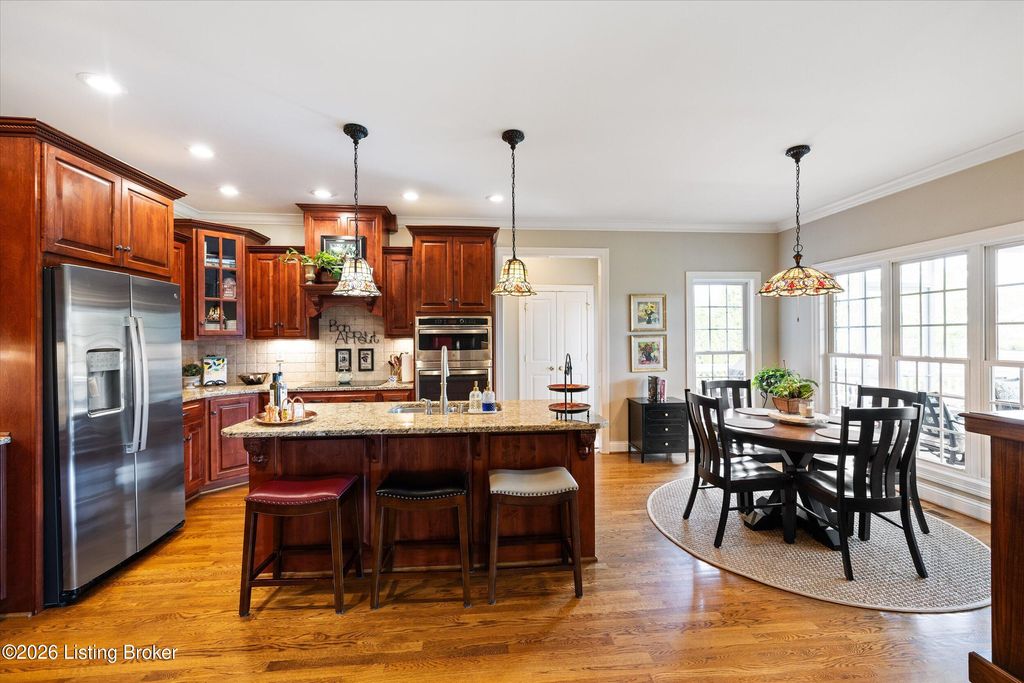 Photo of 12705 Glengate Pl, Louisville, KY 40299 (MLS # 1715404)