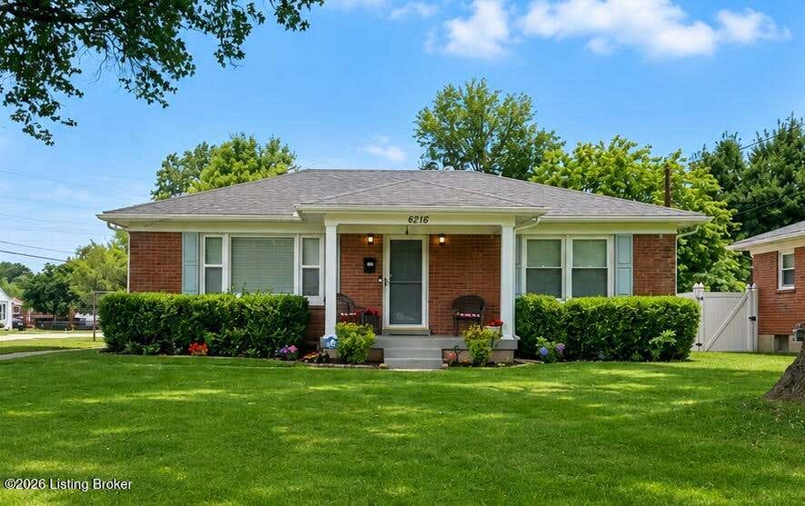 Photo of 6216 Upper Hunters Trace, Louisville, KY 40216 (MLS # 1721075)
