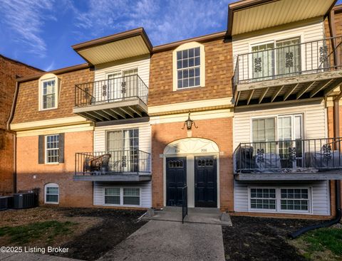 Photo of 304 Chanel Ct #APT 6, Louisville, KY 40218 (MLS # 1705188)
