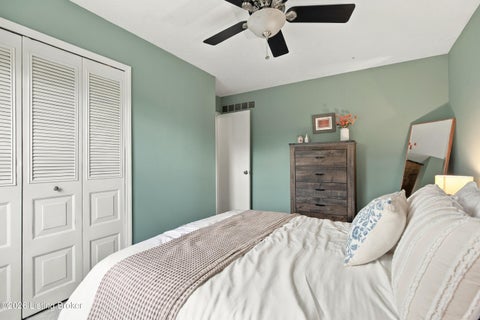 Tiny photo for 12411 Brookgreen Dr, Louisville, KY 40243 (MLS # 1729395)