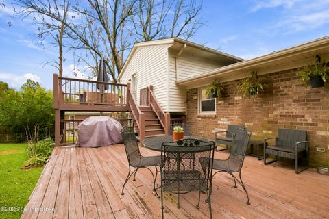 Tiny photo for 12411 Brookgreen Dr, Louisville, KY 40243 (MLS # 1729395)