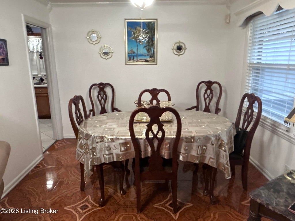 Photo of 1309 Carol Jean Ct, Louisville, KY 40215 (MLS # 1728993)