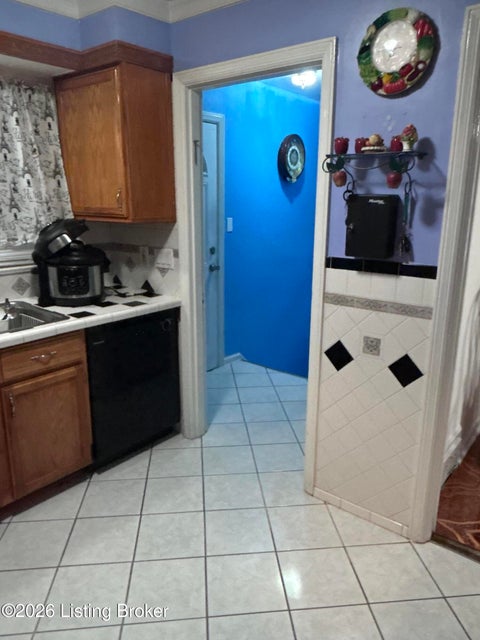 Tiny photo for 1309 Carol Jean Ct, Louisville, KY 40215 (MLS # 1728993)